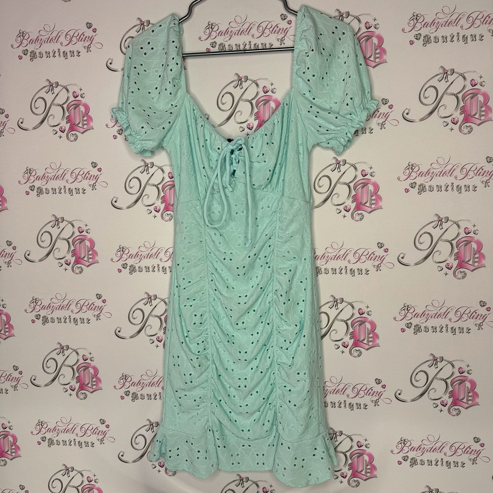 Forever 21 dress milkmaid puff shoulders cinching mint baby blue corset lace up
